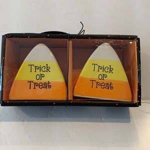 Candy Corn Shaped Salt & Pepper Shakers